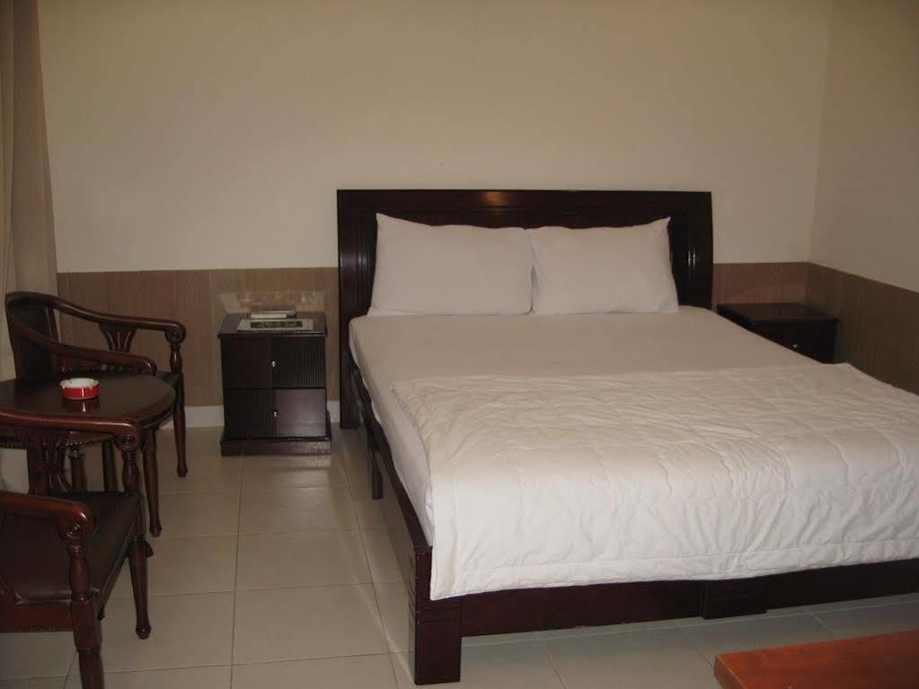 Thien Tue Hotel Cidade de Ho Chi Minh Exterior foto