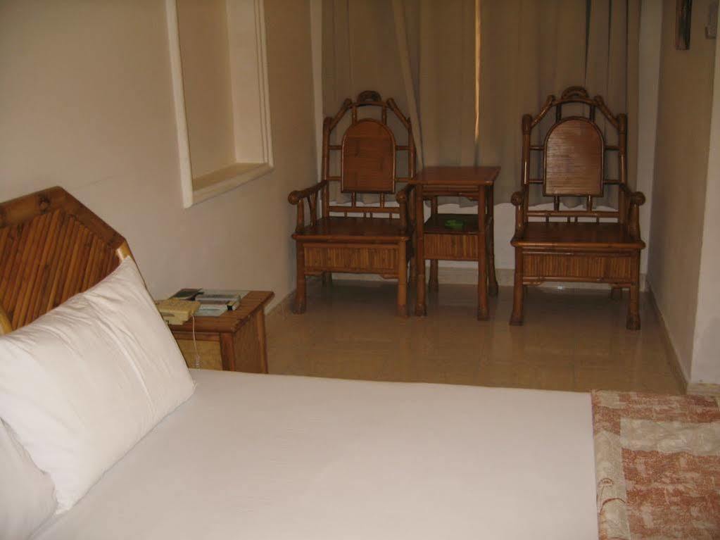 Thien Tue Hotel Cidade de Ho Chi Minh Exterior foto